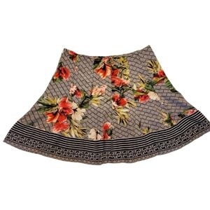White House Black Market Multicolored Red Floral Skater A-line Mini Skirt Size 4